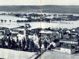 überschwemmtes Stadtgebiet links der Isar beim Hochwasser 1899