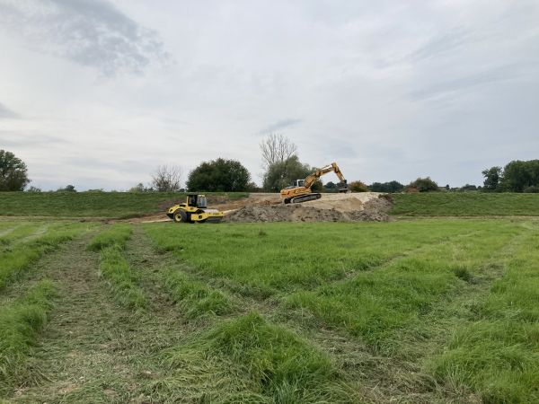 Bau einer neuen Deichabfahrt