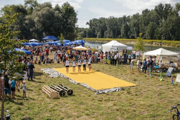 ein buntes Rahmenprogramm führte durch den Nachmittag ein buntes Rahmenprogramm führte durch den Nachmittag